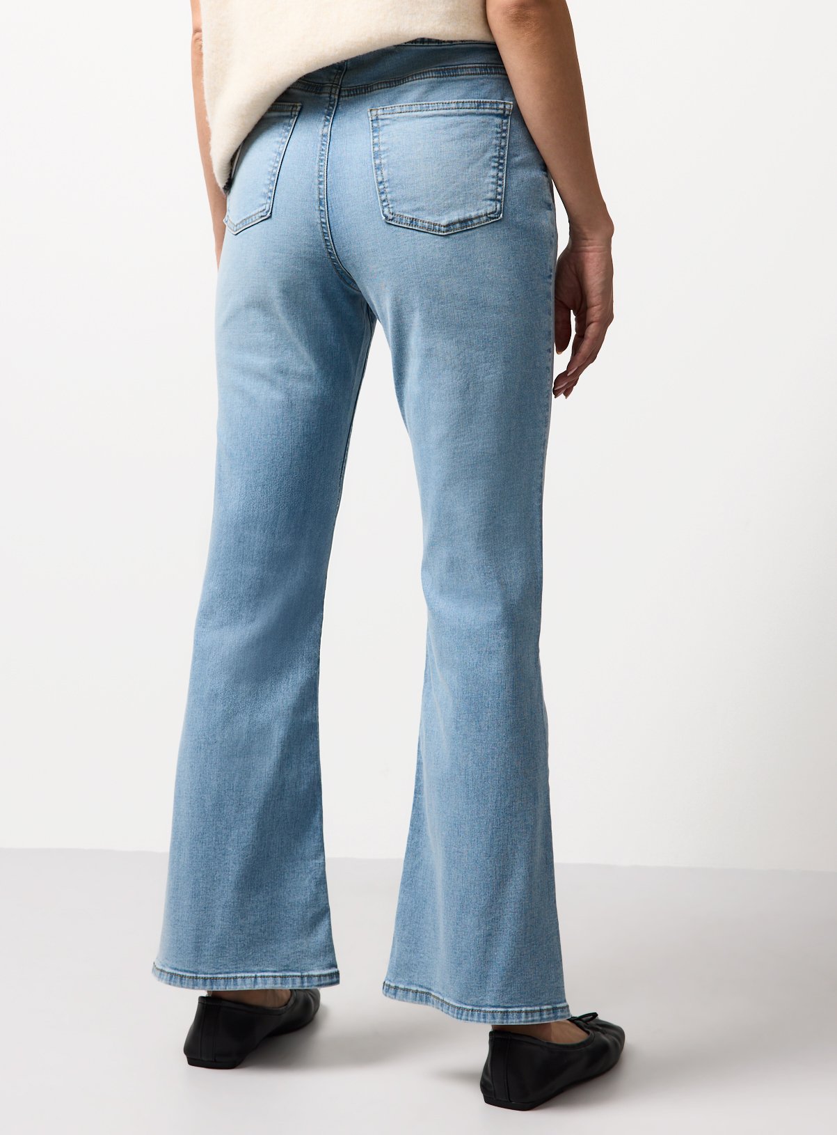 The Light Denim Flared Jeggings 18 - Image 4 thumbnail